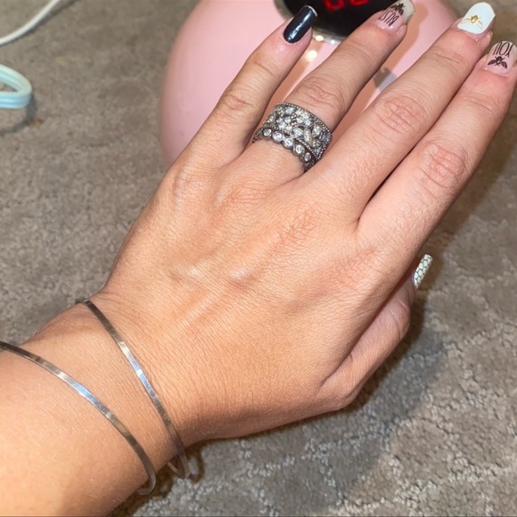 Bundle of 2 authentic Pandora rings - Picture 3 of 3